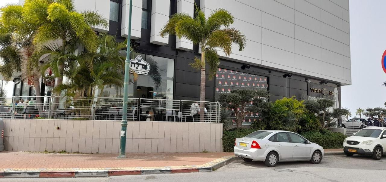 Regina'S Place Or Akiva Ngoại thất bức ảnh