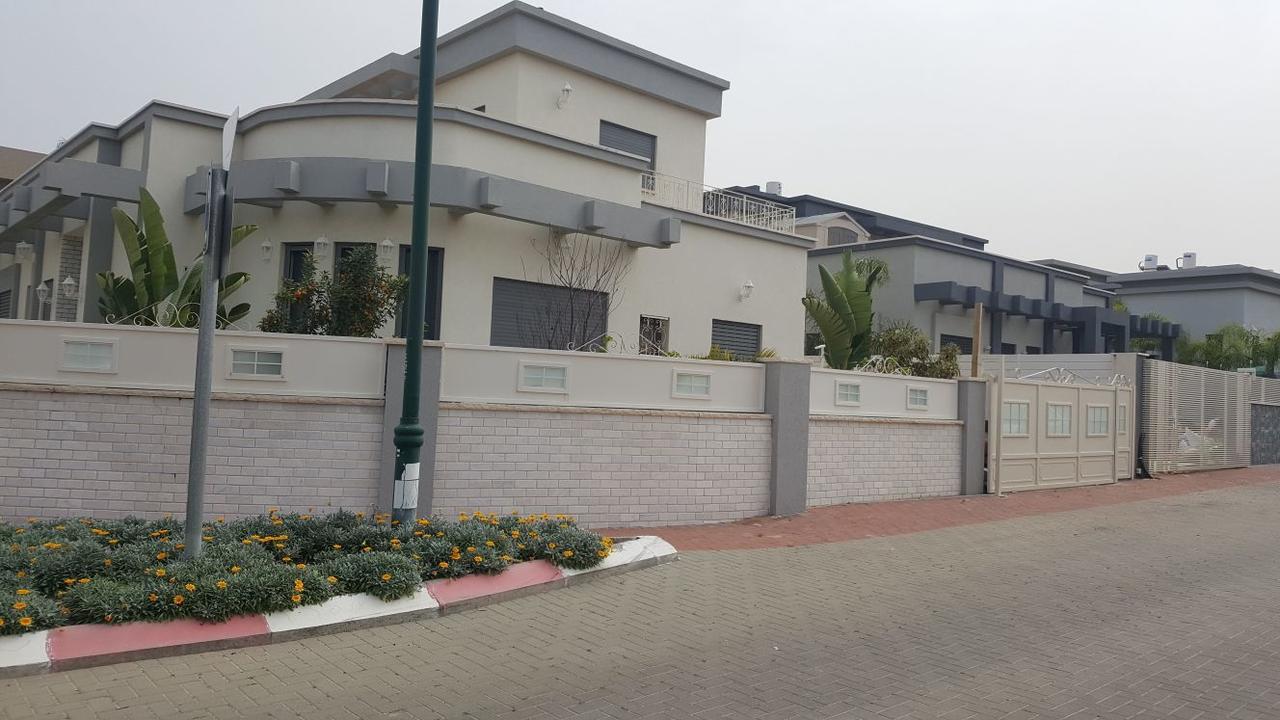 Regina'S Place Or Akiva Ngoại thất bức ảnh